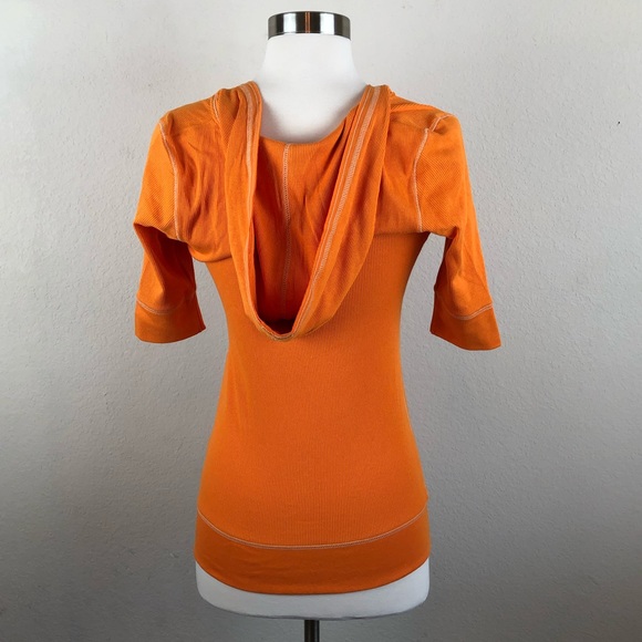 Victoria’s Secret Top Orange Scoop Neck - Picture 3 of 6